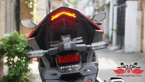 đèn hậu honda cbr 250rr