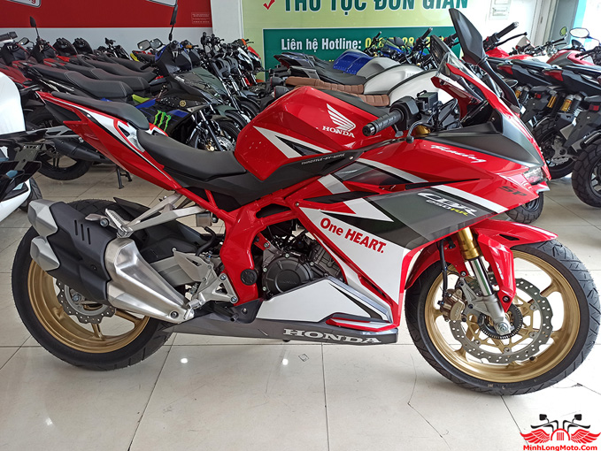 mua xe Honda CBR250 RR trả góp