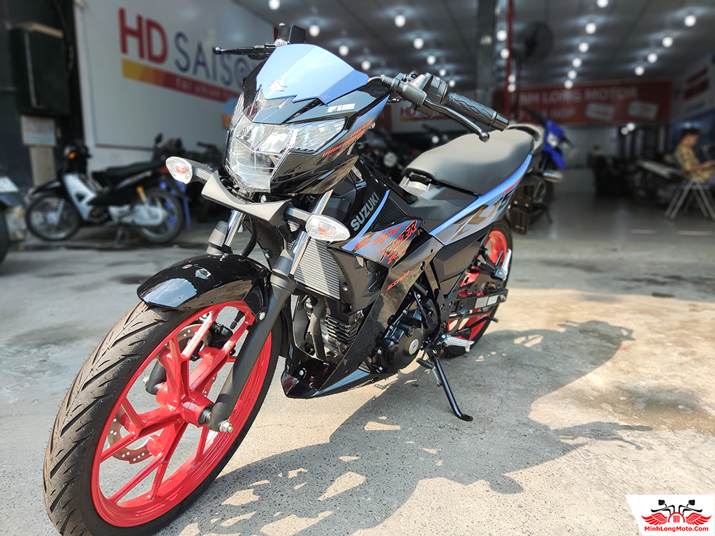 suzuki raider 150 co hao xang khong